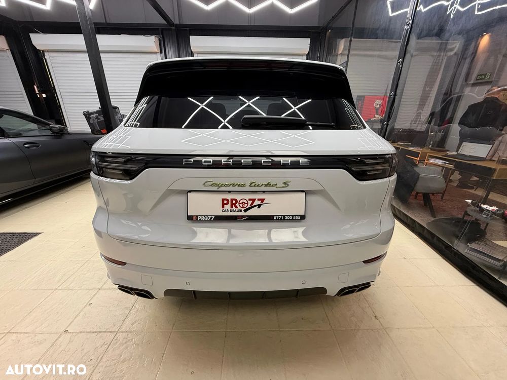 Porsche Cayenne Turbo S E-Hybrid Tiptronic S - 5