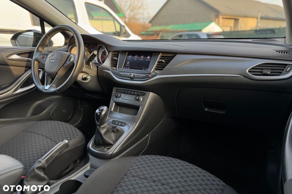 Opel Astra 1.2 T Edition S&S - 17