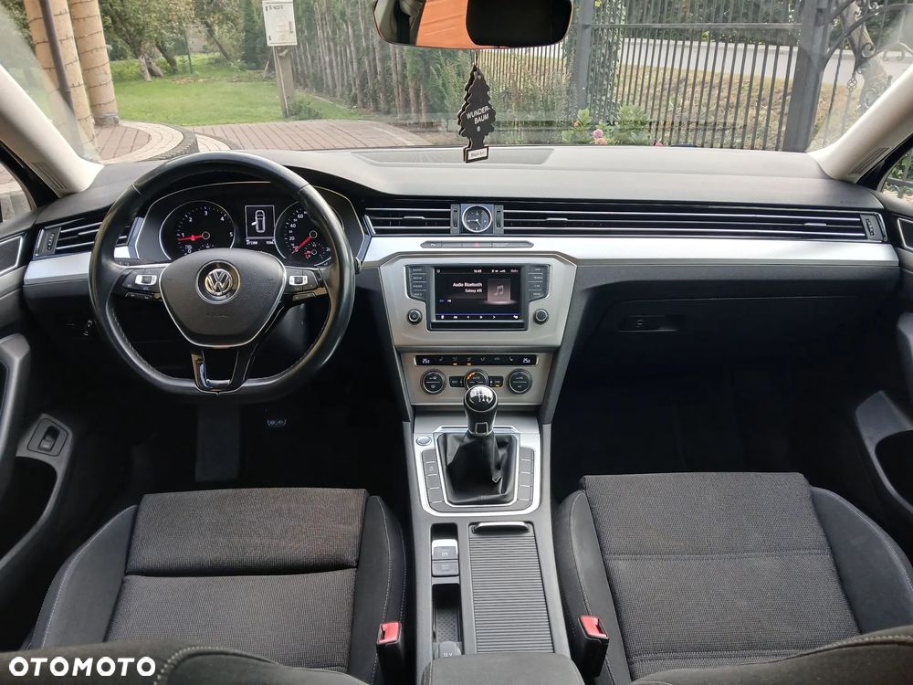 Volkswagen Passat 2.0 TDI BMT Comfortline - 14