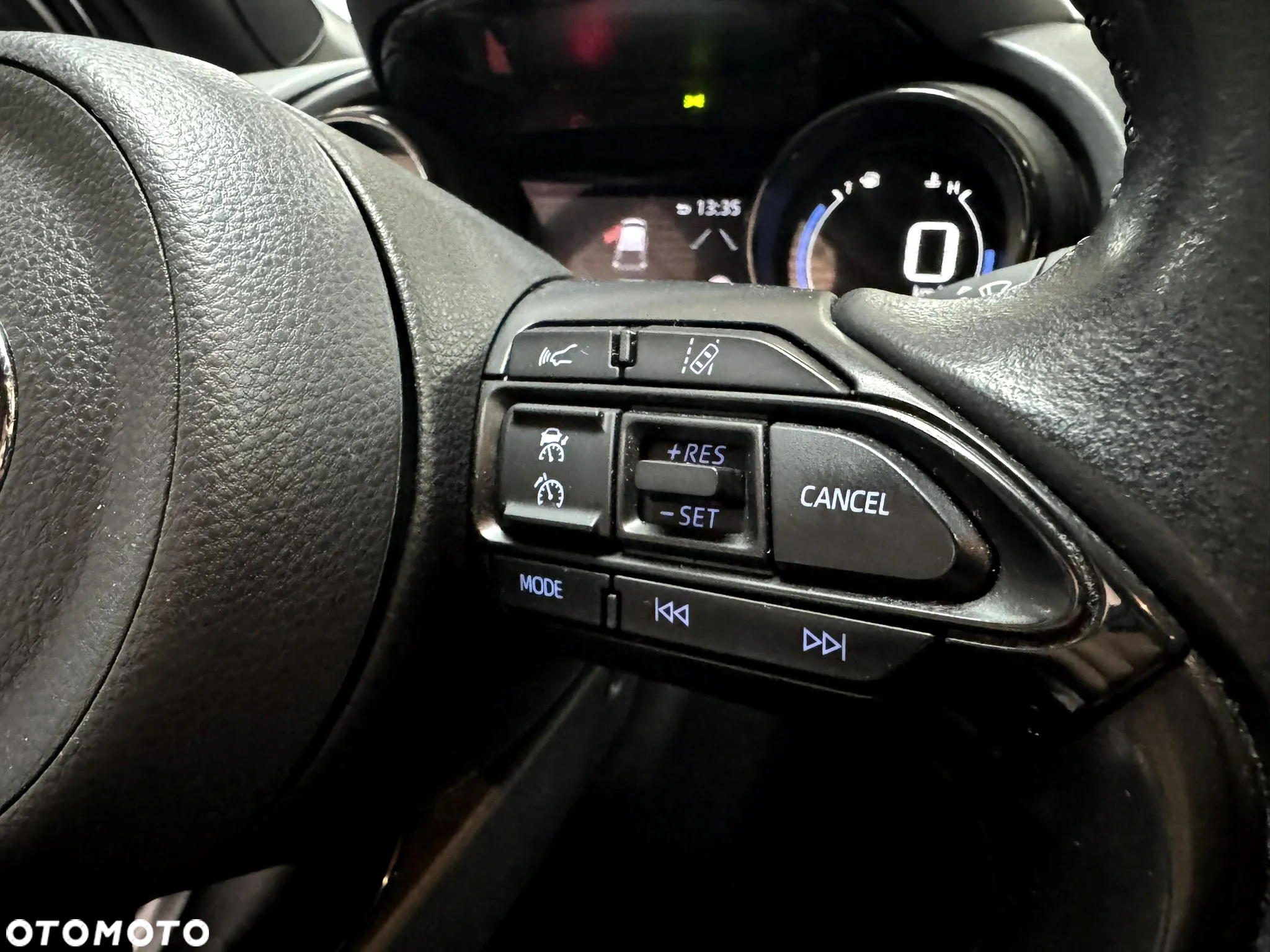Toyota Yaris Hybrid 1.5 Selection Style - 21