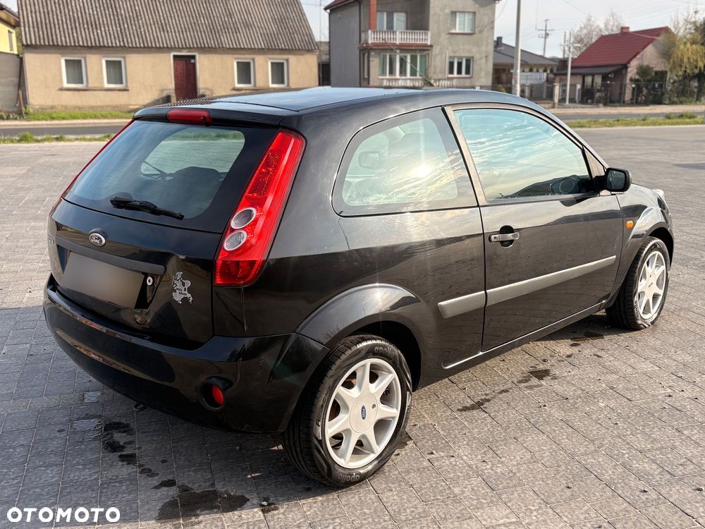 Ford Fiesta 1.3 - 6