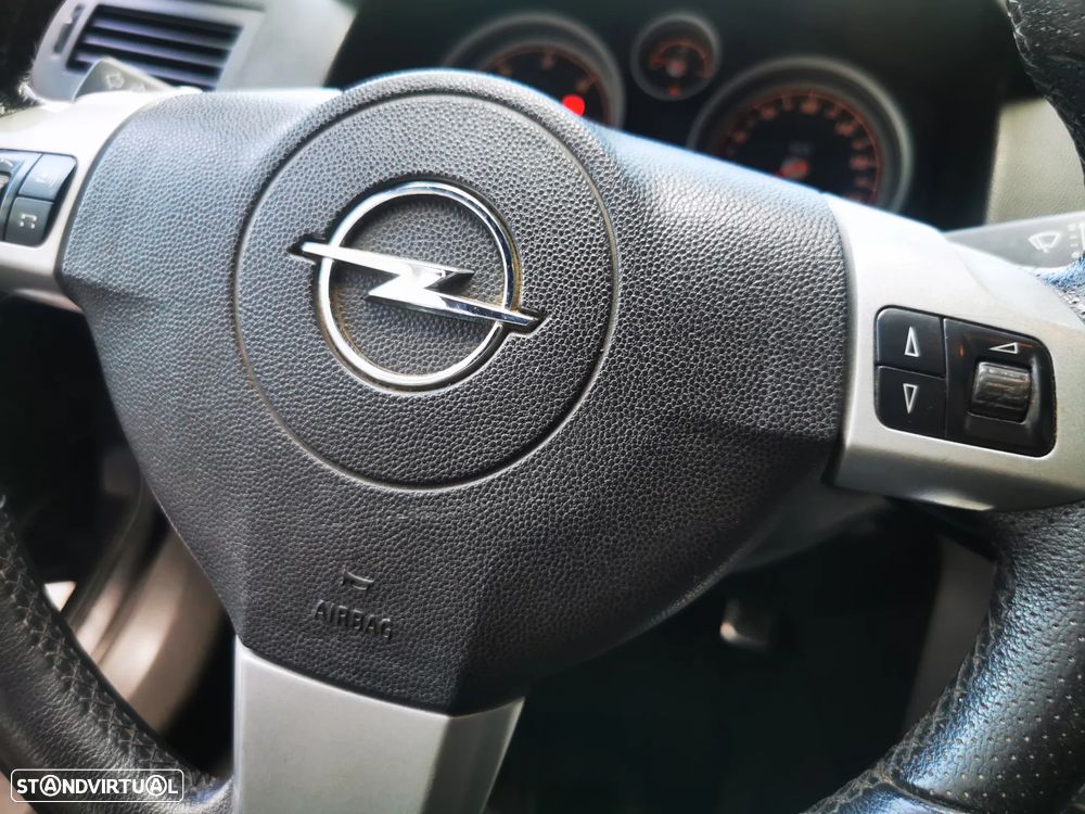 Opel Astra GTC 1.3 CDTI - 20