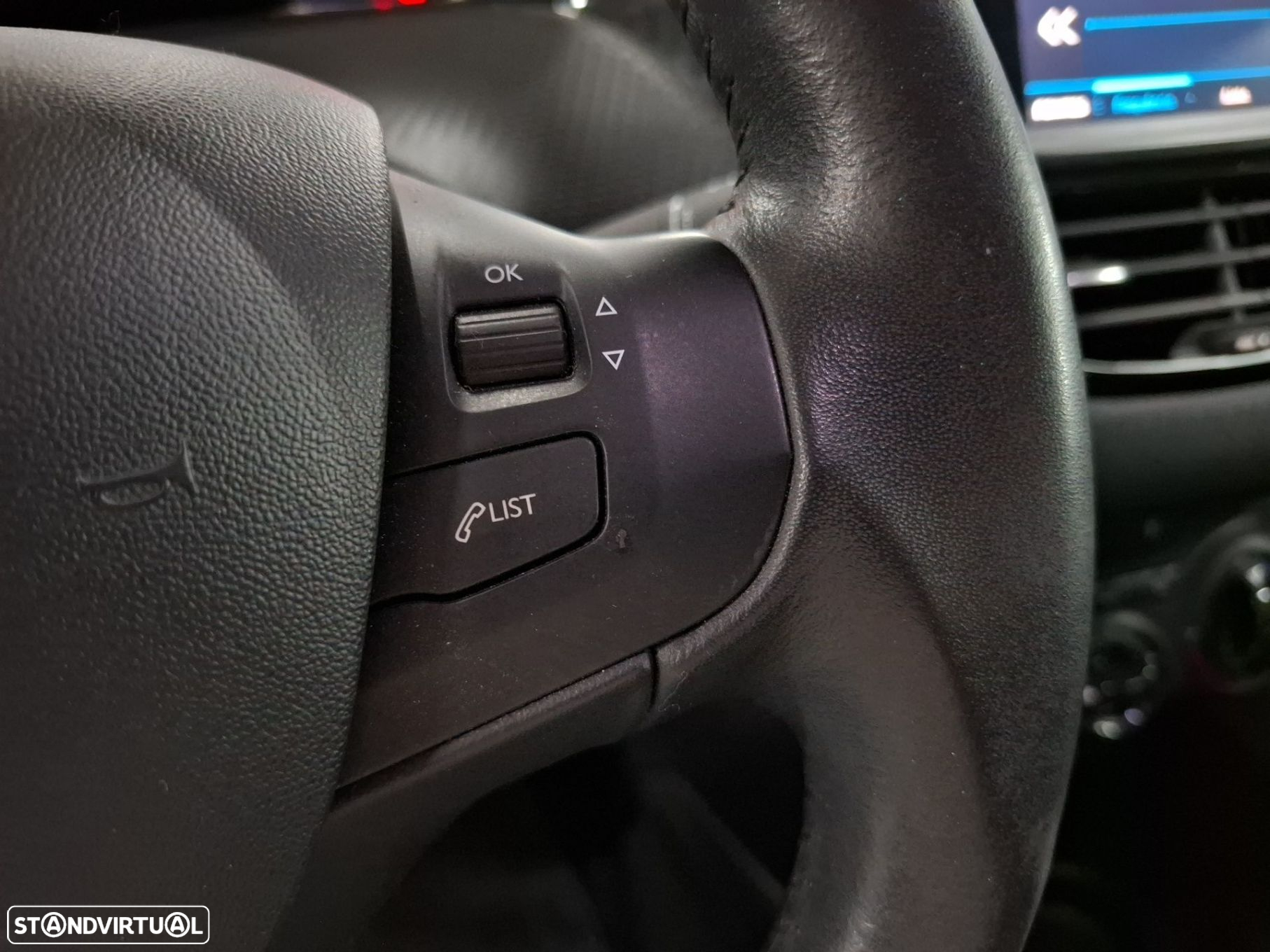 Peugeot 2008 1.6 BlueHDi Style - 17