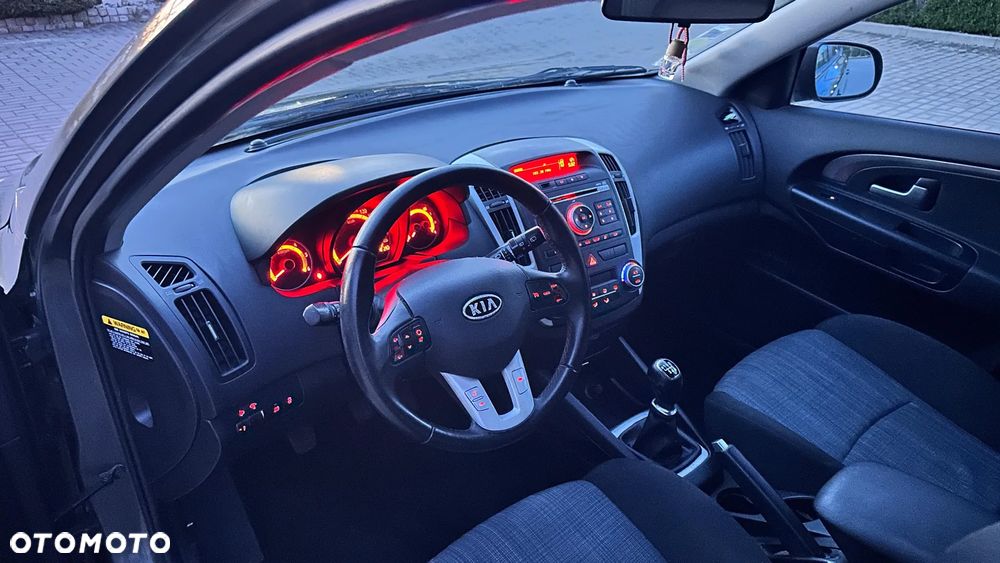 Kia Ceed 1.6 CRDi Business Line - 3