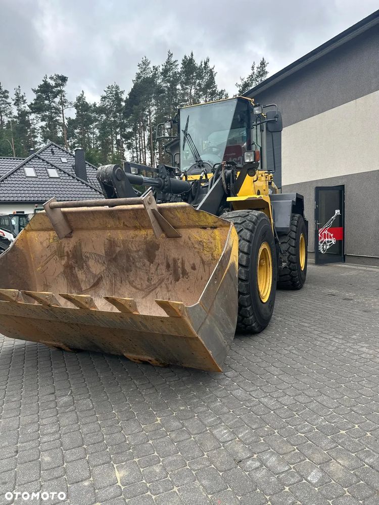 Komatsu WA250PZ - 9