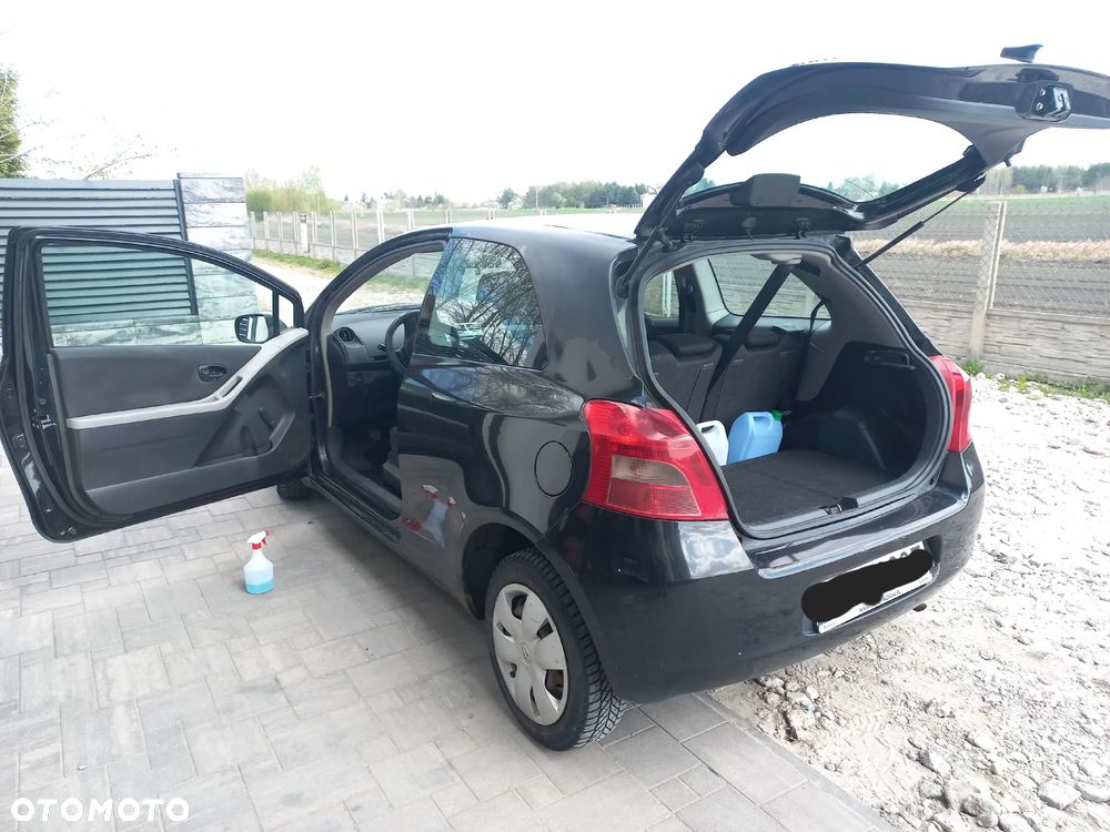 Toyota Yaris 1.0 Luna A/C - 9