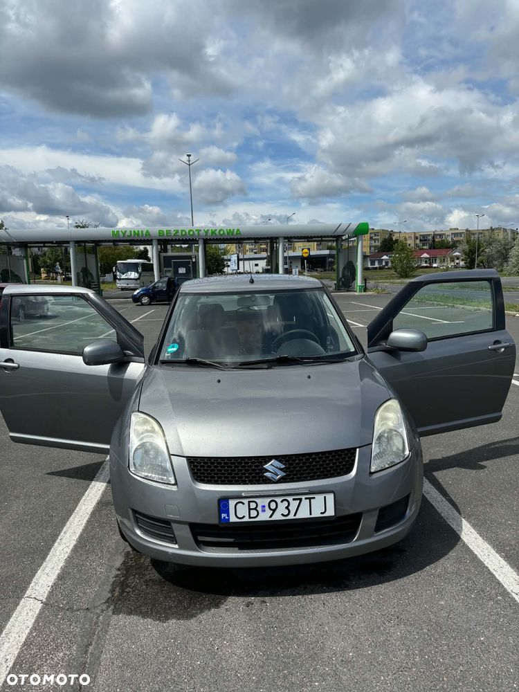 Suzuki Swift 1.3 GC - 8