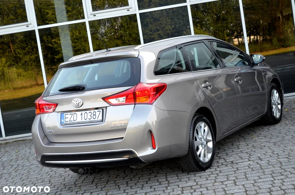 Toyota Auris 1.6 Dynamic - 16