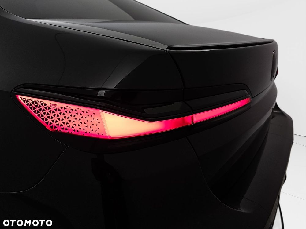 BMW Seria 7 - 17