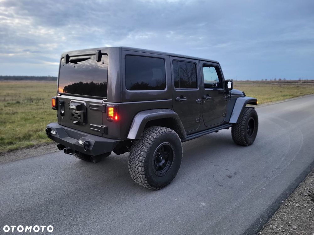 Jeep Wrangler - 6