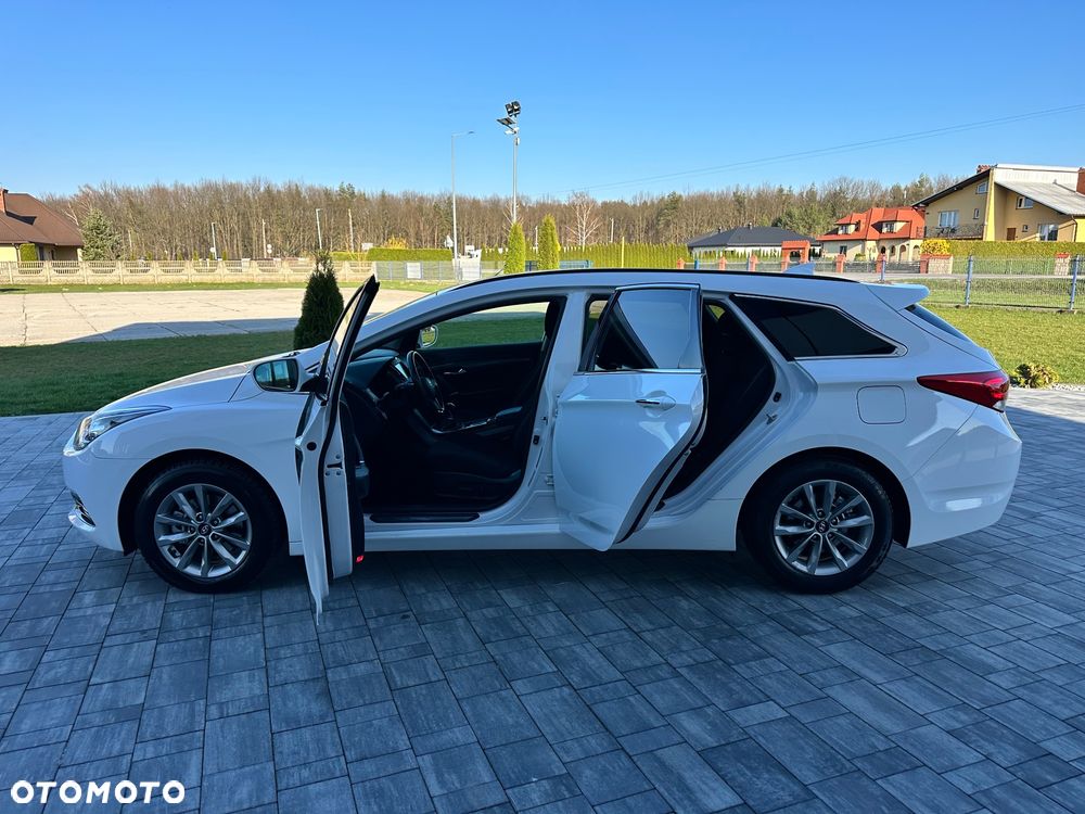 Hyundai i40 Kombi 1.7 CRDi Style - 13