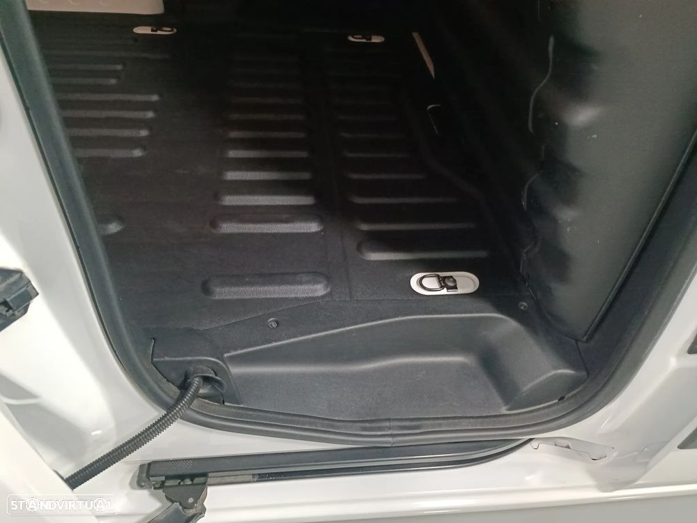 Citroën BERLINGO 1.6 HDI - 12