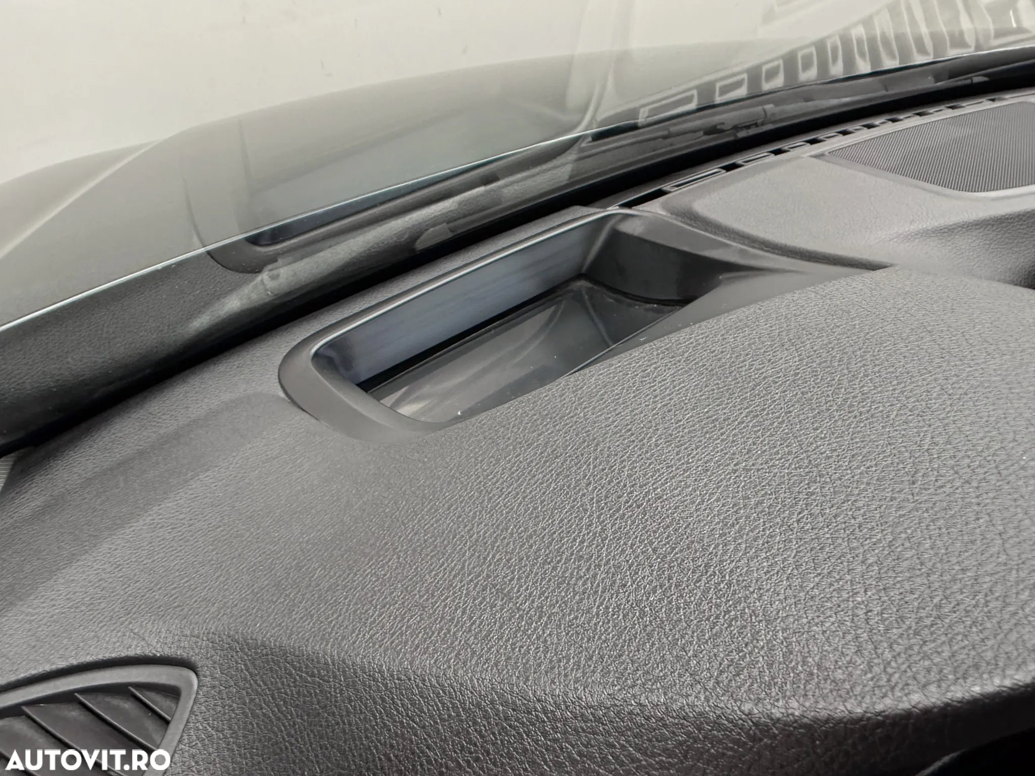BMW Seria 3 320d Touring Aut. Modern Line - 28