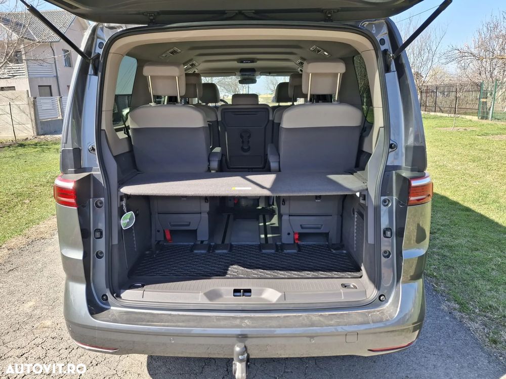 Volkswagen Multivan - 11