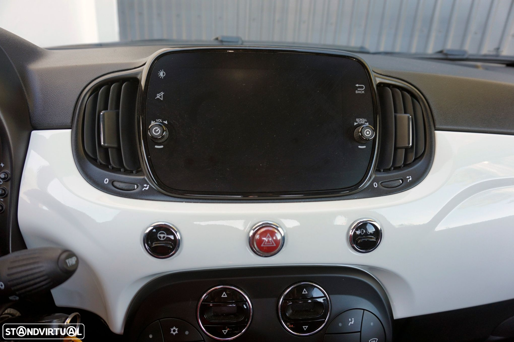 Fiat 500 1.0 Hybrid Club - 11