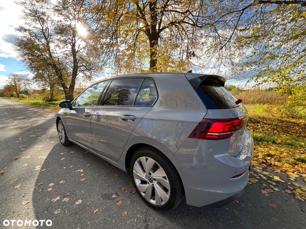 Volkswagen Golf - 34