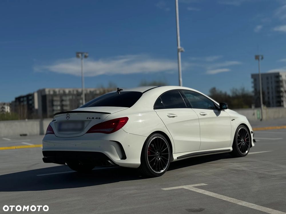 Mercedes-Benz CLA AMG 45 4Matic 7G-DCT - 3