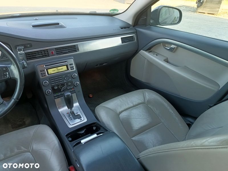 Volvo V70 D5 DPF Momentum - 20