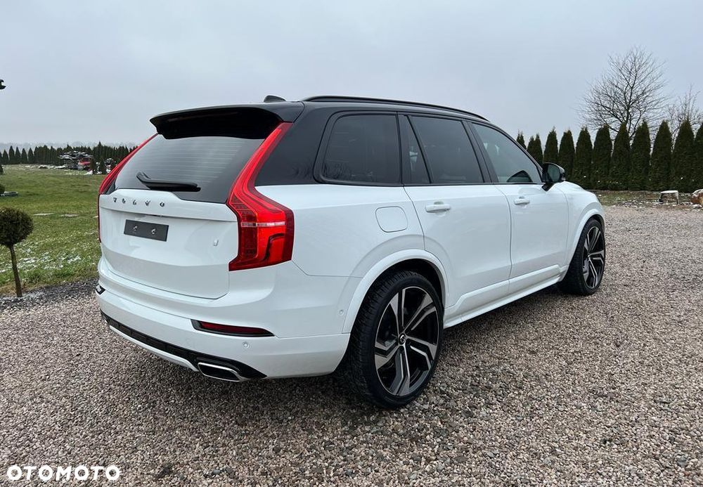 Volvo XC 90 - 9