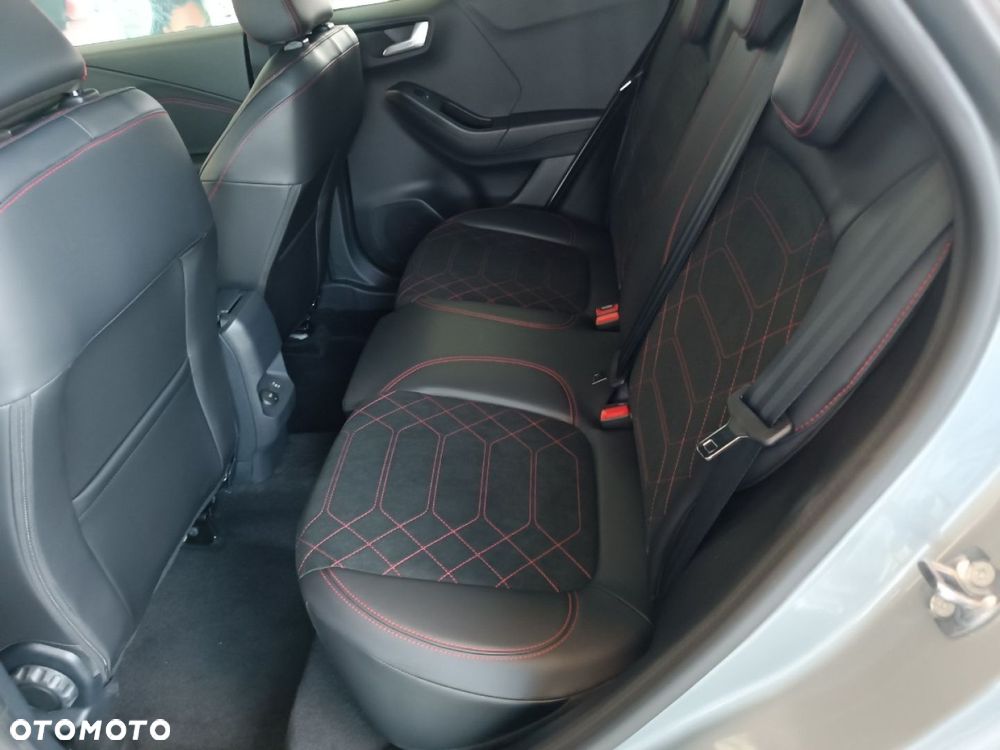 Ford Kuga - 13