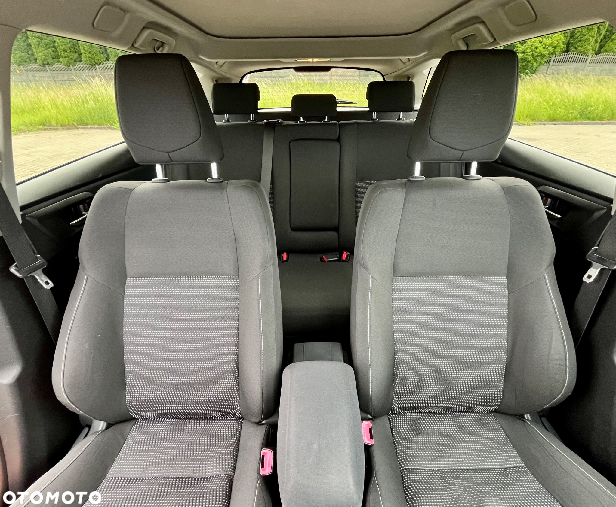Toyota Auris 1.8 HSD Luna - 17