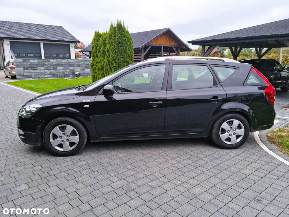 Kia Ceed 1.4 CVVT LX Basis - 2