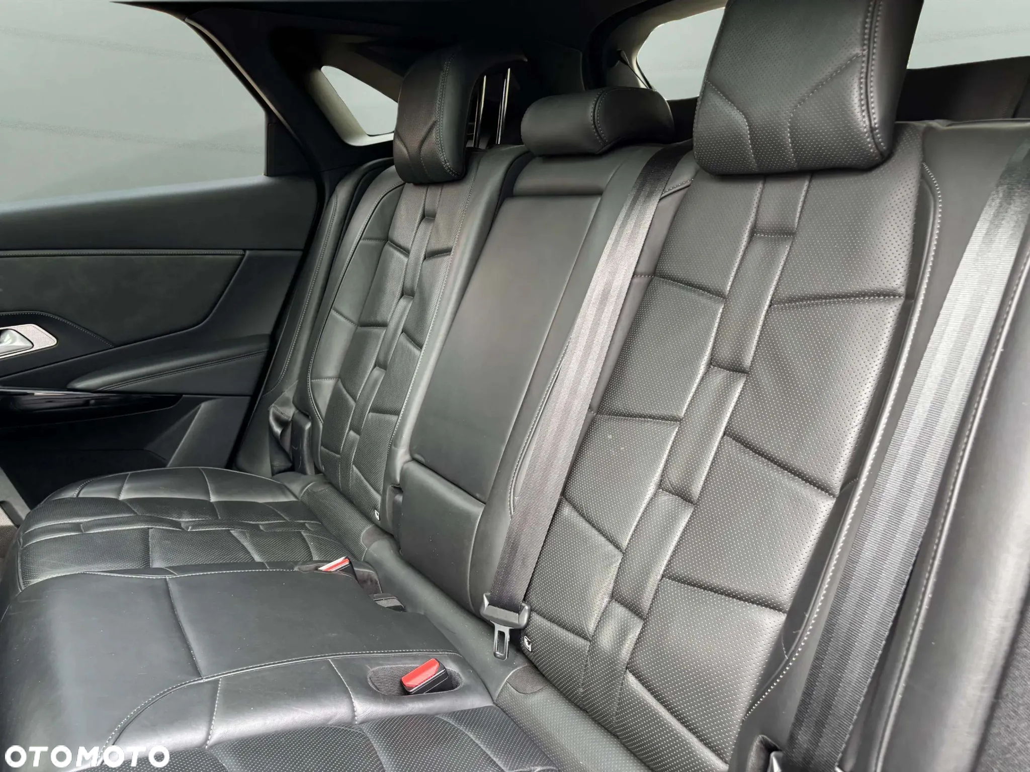 DS Automobiles DS 7 Crossback - 14