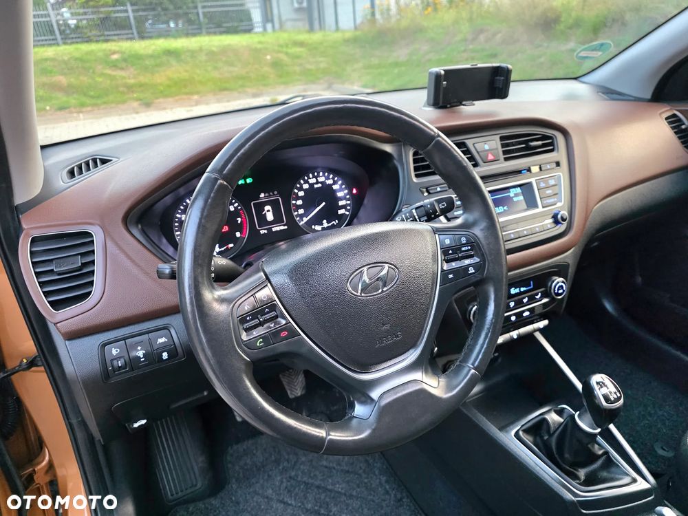 Hyundai i20 - 17