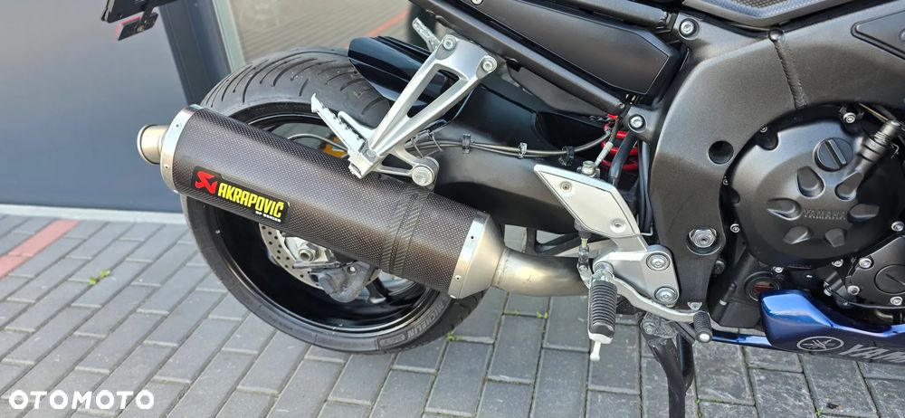 Yamaha FZ - 16