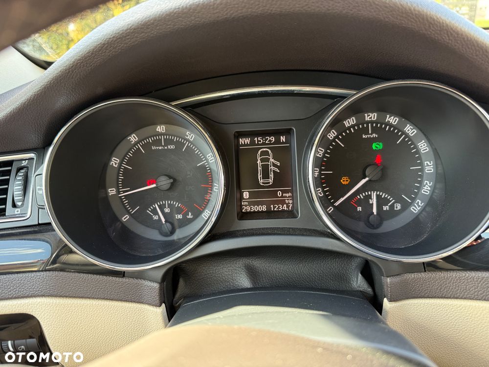 Skoda Superb 2.0 TSI L&K DSG - 12