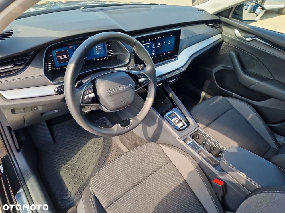 Skoda Octavia 1.5 TSI mHEV Selection DSG - 12