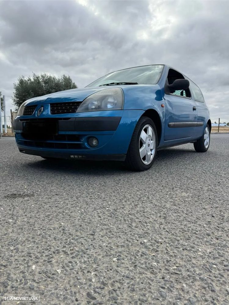 Renault Clio 1.5 dCi S - 2