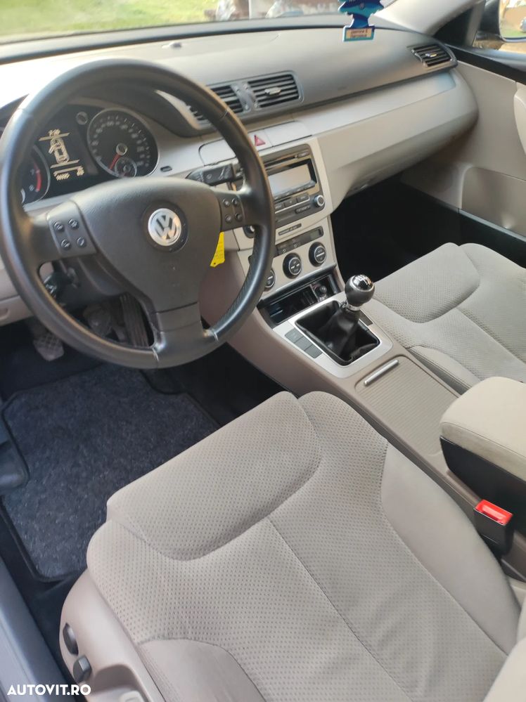 Volkswagen Passat 1.4 TSI BlueMotion Technology Comfortline - 8