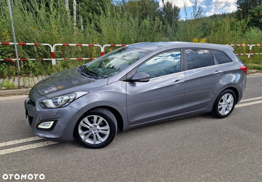 Hyundai i30 blue Kombi 1.6 GDi Style - 3