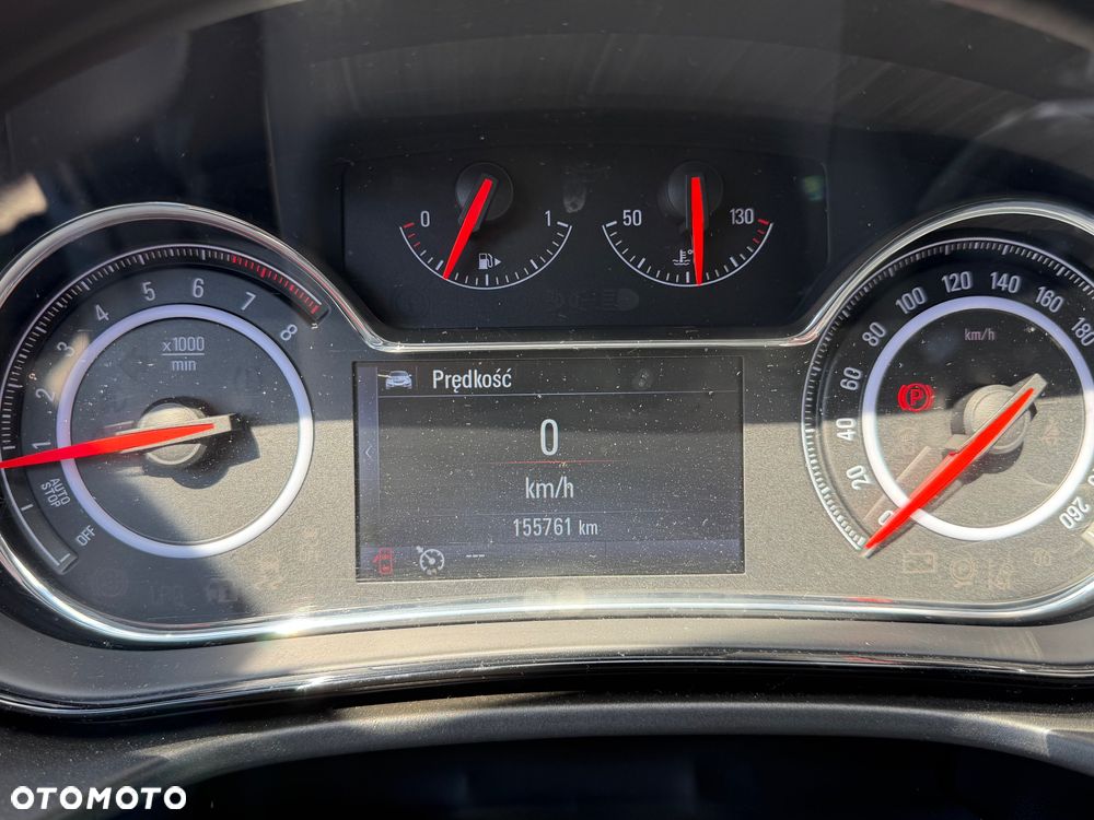 Opel Insignia 2.0 T Cosmo S&S - 9