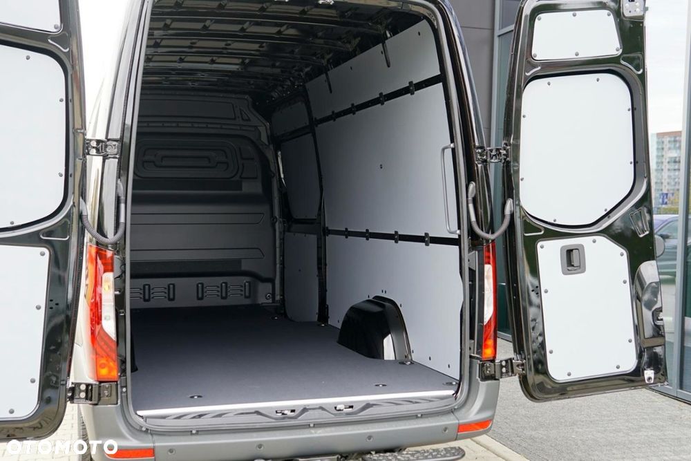 Mercedes-Benz Sprinter - 19