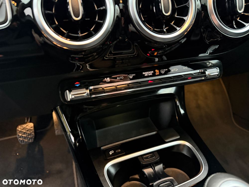 Mercedes-Benz Klasa A 180 d Style - 20