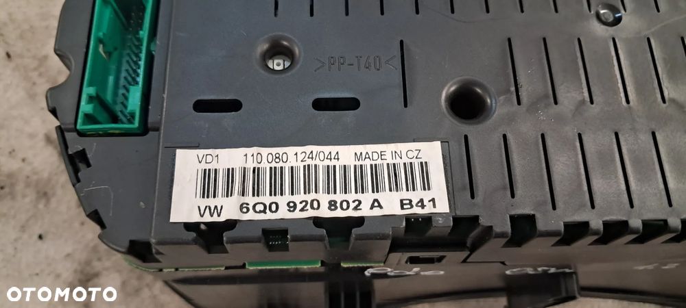 Licznik Zegar Volkswagen Polo 9N 6Q0920802A - 6