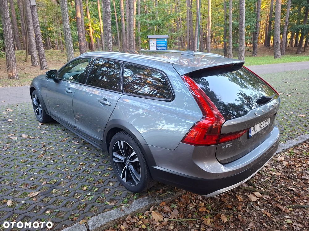 Volvo V90 Cross Country - 4