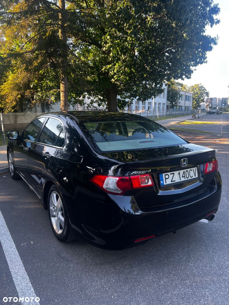 Honda Accord 2.0 Executive - 4