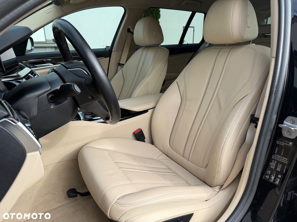 BMW Seria 5 520d xDrive Luxury Line - 13