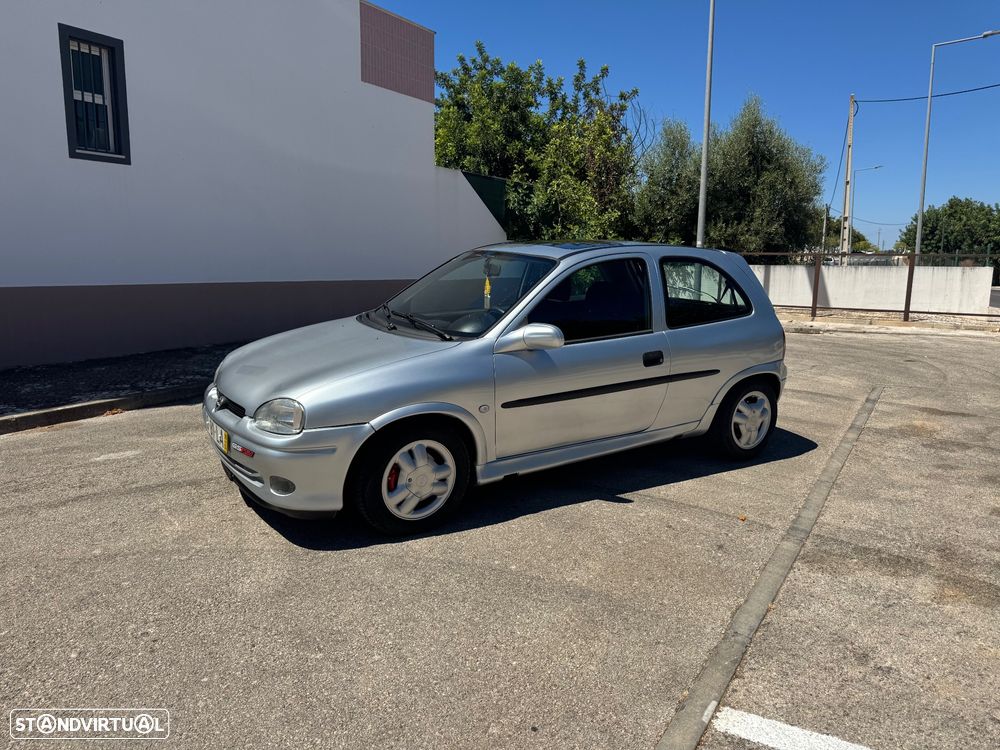 Opel Corsa 1.6 16V GSi - 1