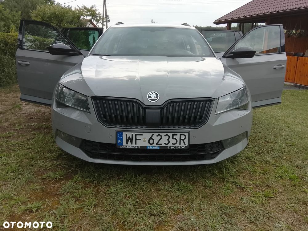 Skoda Superb 2.0 TDI Sportline - 2