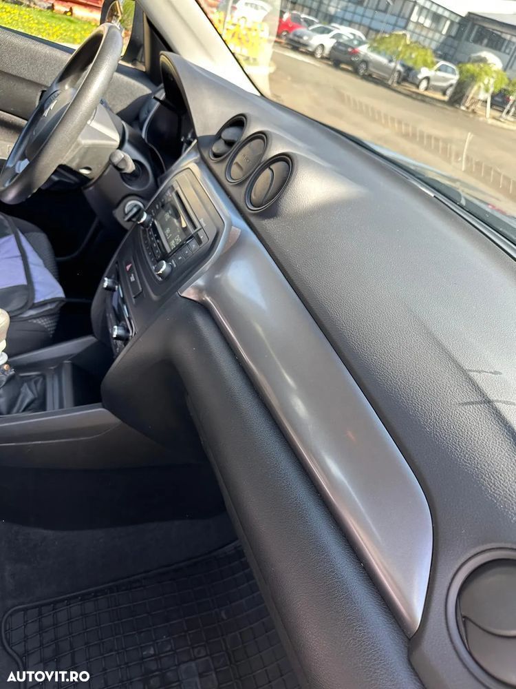 Suzuki Vitara - 10