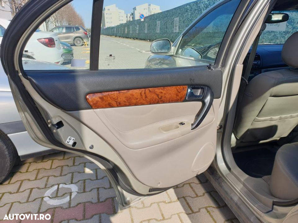 Daewoo Evanda - 18