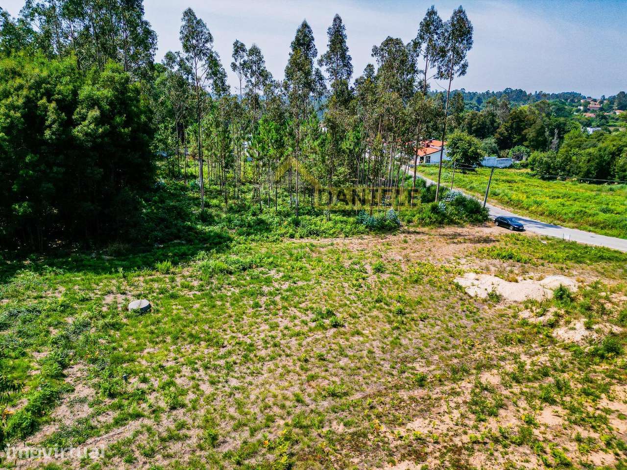 Terreno de 1200 m2 para construção em Santa Maria da Feira - Grande imagem: 3/14