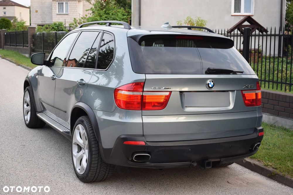 BMW X5 4.8i xDrive - 6
