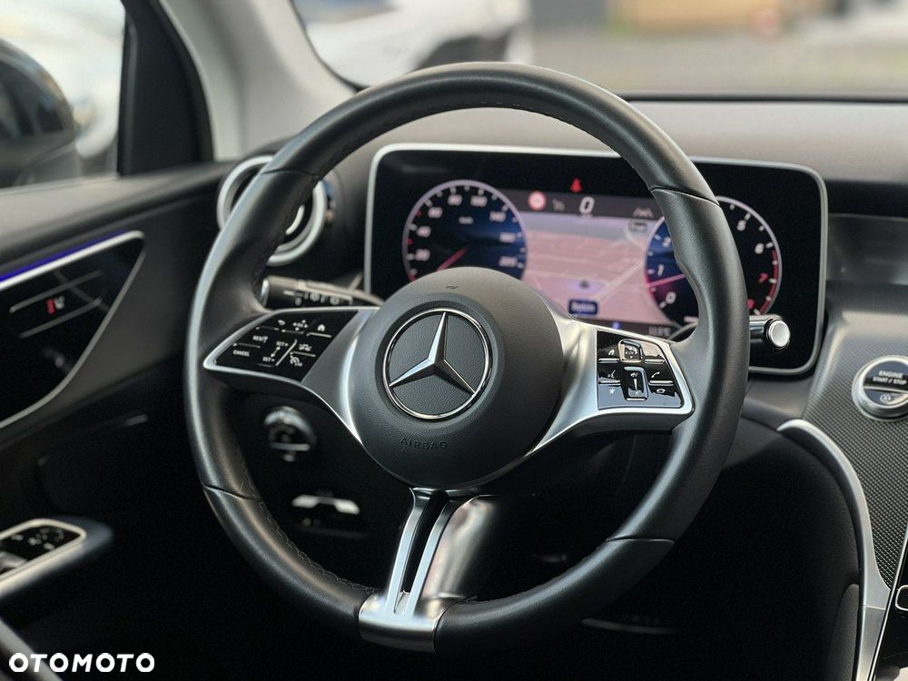 Mercedes-Benz GLC - 14
