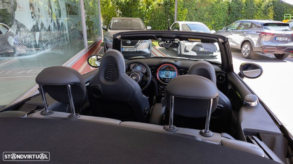 MINI Cabrio Cooper Premium JCW Auto - 11