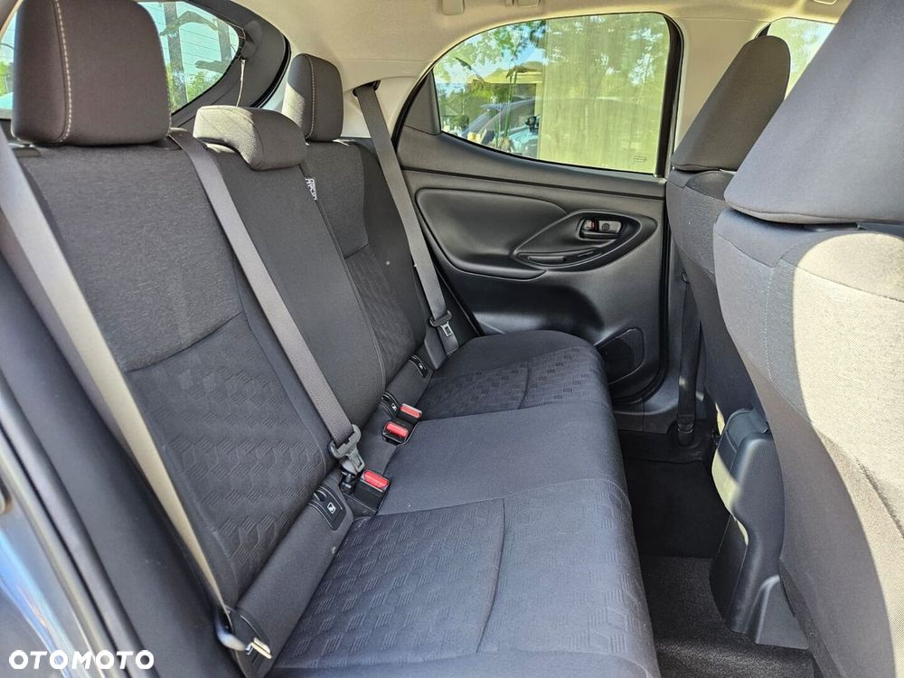 Toyota Yaris Hybrid 1.5 Style - 24